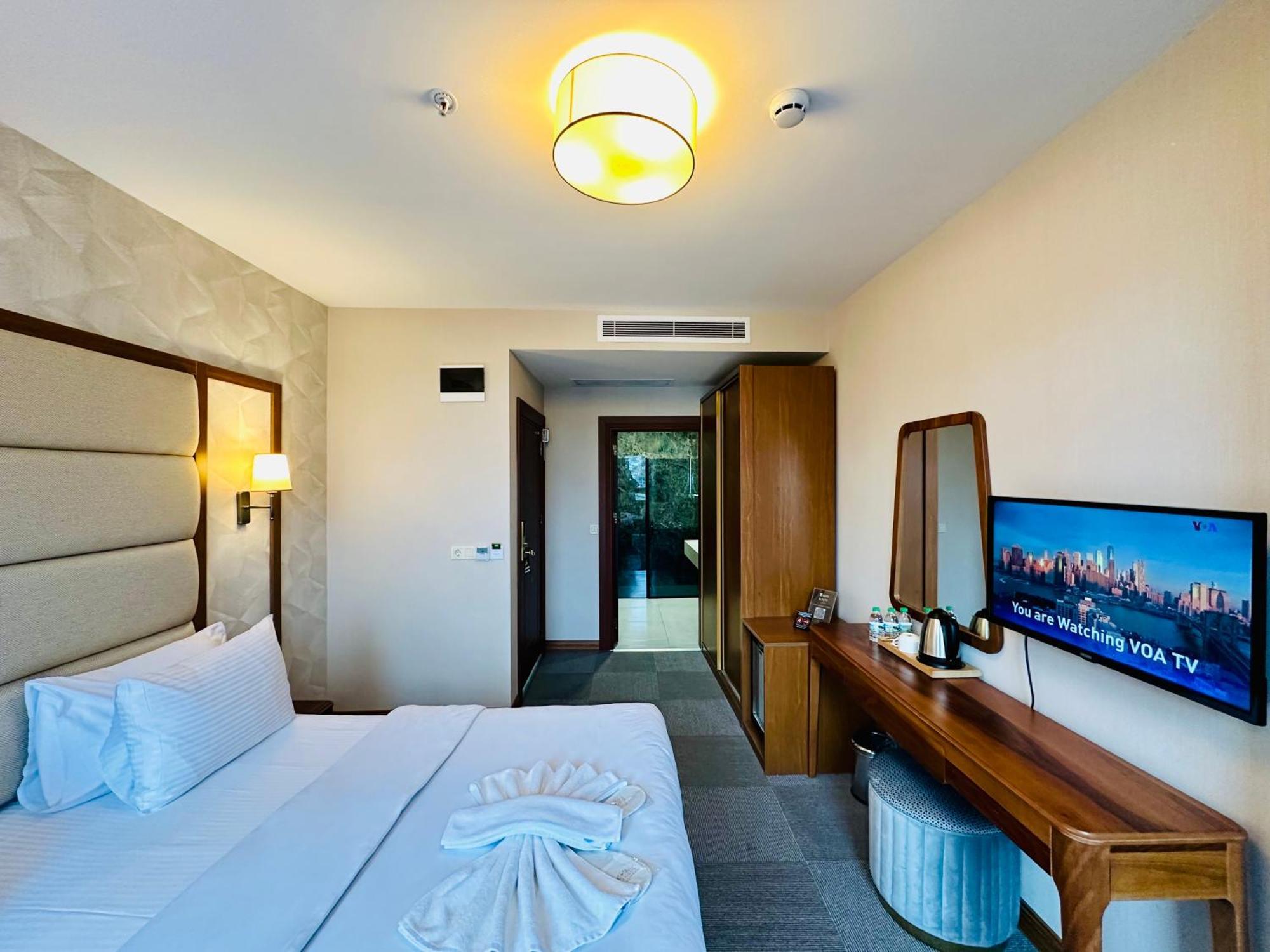 Istanbul Midpoint Hotel Екстериор снимка