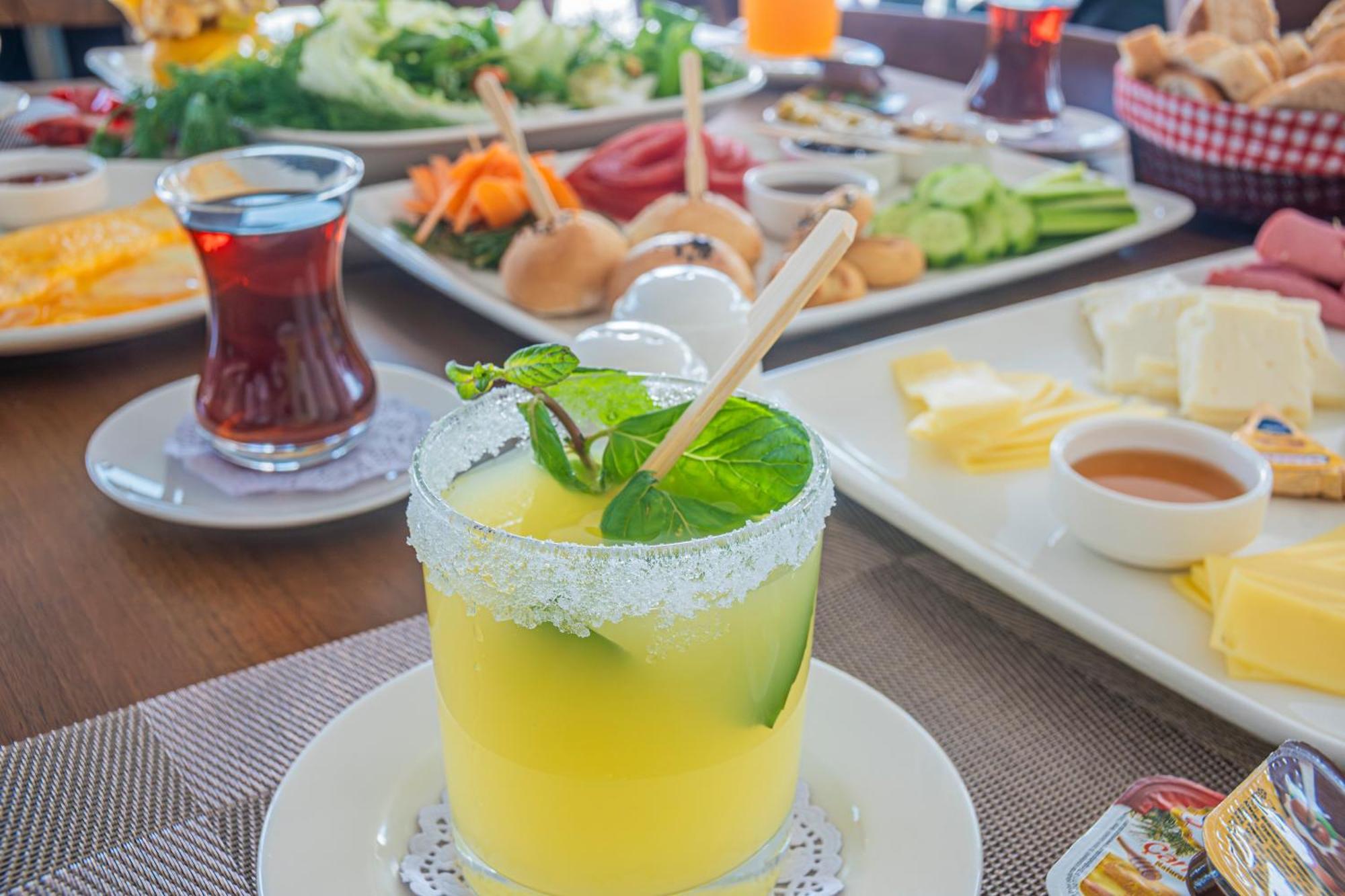 Istanbul Midpoint Hotel Екстериор снимка